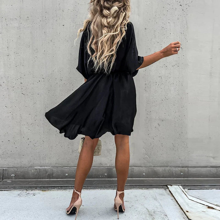 Daniela - Chic Flowy Dress